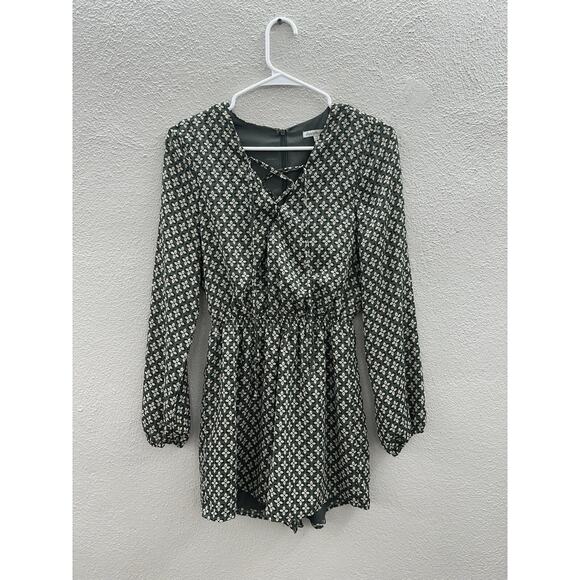 Charlotte Russe Womens Romper Size Small Green Long Sleeve CrissCross Chest - Picture 1 of 15